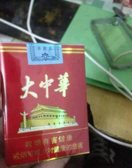 深圳高仿香烟的真相与危害